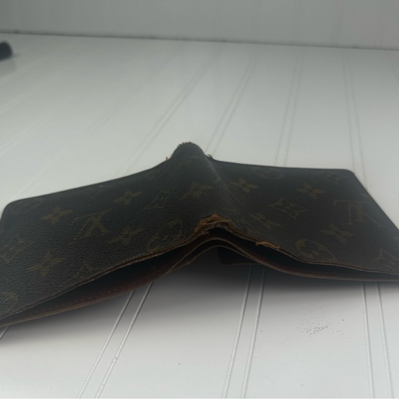 Louis Vuitton Monogram Unisex Multiple Pocket Wallet - Picture 14 of 16